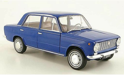 Fiat 124 Limousine 1/18 IST Models azul 1966 coche miniatura