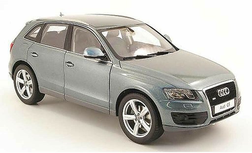 Audi Q5 suv 1/18 Kyosho azul ciel coche miniatura