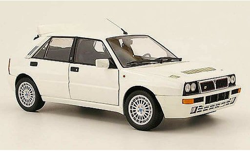 Lancia Delta HF Integrale 1/18 Kyosho evoluzione 2 blanco coche miniatura