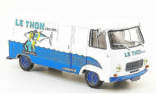 Peugeot J7 Base 1/43 IXO le thon c est bon coche miniatura