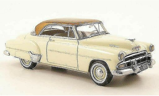Chevrolet De Luxe Coupe 1/43 Neo HT creme/gold 1952 coche miniatura
