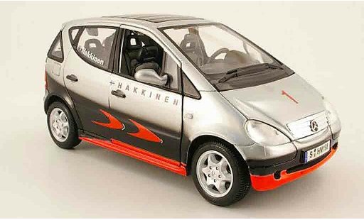 Mercedes Classe A Base 1/18 Maisto hakkinen formula 1 design coche miniatura