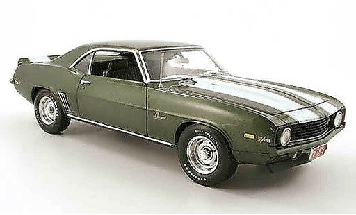 Chevrolet Camaro Z28 1/18 Highway 61 verde 1969 coche miniatura