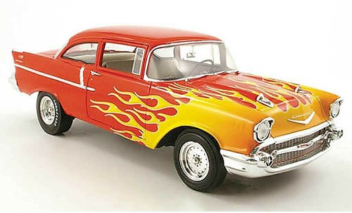 Chevrolet Bel Air Coupe 1/18 Highway 61 1957 150 rojo con flammendekor coche miniatura