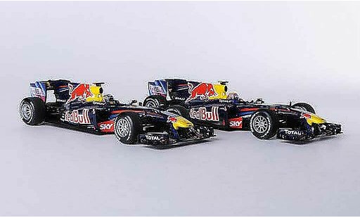 Red Bull F1 2010 1/43 Minichamps 2er-Set: Renault RB6 No.5 S.Vettel y No.6 M.Webber Konstrukteursweltmeister coche miniatura
