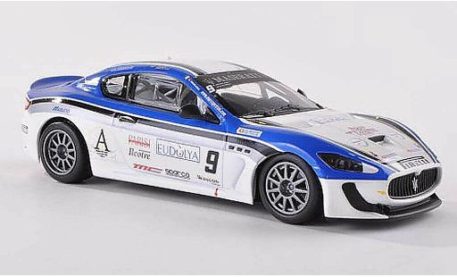 Maserati Gran Turismo GT4 1/18 Minichamps MC No.9 Trofeo MC 2010 Moncada/Petrini coche miniatura