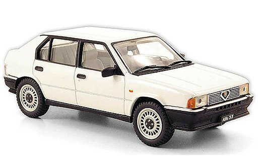Alfa Romeo 33 1.3 1/43 Pego blanco 1983 coche miniatura