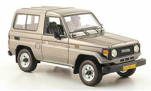 Toyota Land Cruiser 70 1/43 Neo LJ gris 1986 coche miniatura