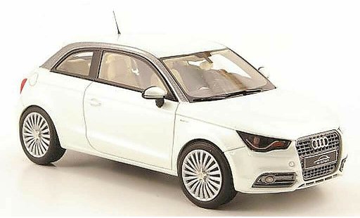 Audi A1 e-tron 1/43 Look Smart gris verde coche miniatura
