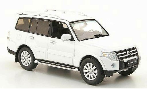 Mitsubishi Pajero Base 1/43 Vitesse blanco 2009 coche miniatura