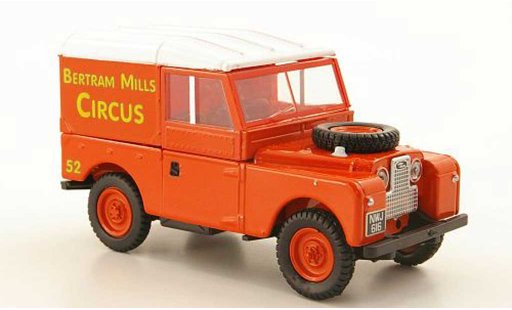 Land Rover 88 Base 1/43 Oxford Hard Top Bertram Mills Circus coche miniatura