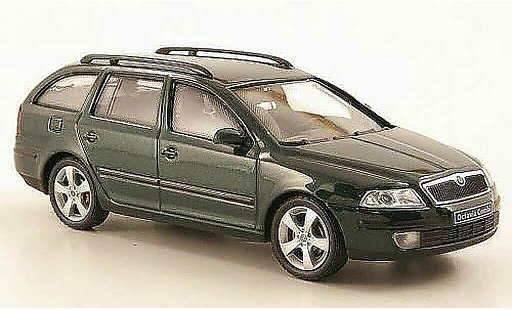 Skoda Octavia Combi 1/43 Abrex verde coche miniatura