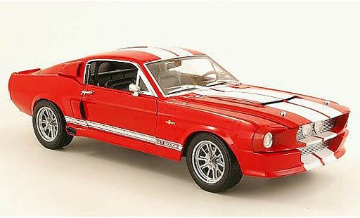 Shelby GT 500 CR 1/18 Shelby Collectibles rojo/blanco 1967 coche miniatura