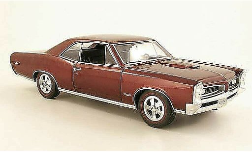 Pontiac GTO 1966 1/18 Highway 61 rojo coche miniatura
