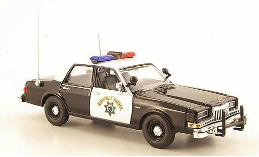 Dodge Diplomat police 1/43 First Response California Highway Patrol 1985 coche miniatura