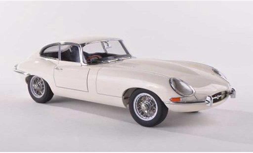 Jaguar E-Type 1961 1/18 Autoart Coupe serie I 3.8 -beige coche miniatura