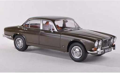 Jaguar XJ6 6 1/43 Paragon Series 1 4.2 negro-brun Sir William Lyons' Personal Car RHD 1968 coche miniatura