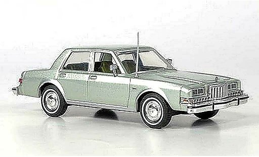 Dodge Diplomat Berline 1/43 First Response verde 1985 coche miniatura
