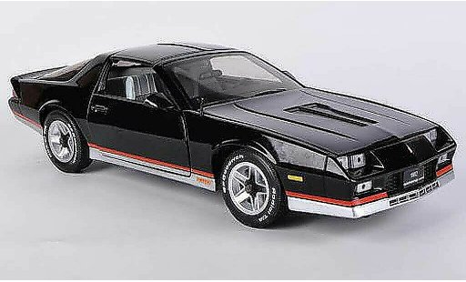 Chevrolet Camaro Z28 1/18 Sun Star negro 1982 coche miniatura
