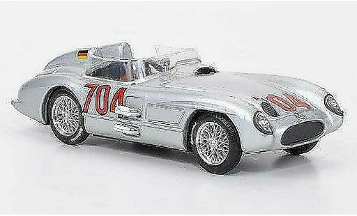 Mercedes 300 Base 1/43 Brumm No.704 Hans Herrmann 1955 coche miniatura