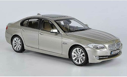 Bmw 518 F10 1/18 Welly d or coche miniatura