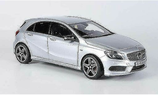 Mercedes Classe A Base 1/18 Norev Sport (W176) gris 2012 coche miniatura