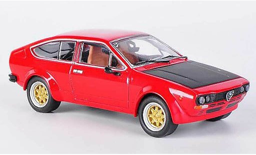 Alfa Romeo Alfetta gtv 2.0 1/43 M4 V Alfetta 2000 rojo/matenegro 1976 coche miniatura