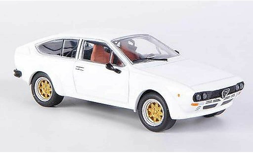 Alfa Romeo Alfetta gtv 2.0 1/43 M4 V Alfetta 2000 blanco 1976 coche miniatura