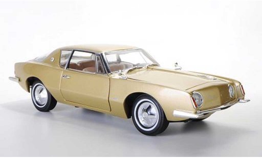Studebaker Avanti Base 1/18 Signature beige 1963 coche miniatura
