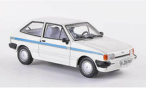 Ford Fiesta Berline 1/43 WhiteBox MKII blanco coche miniatura