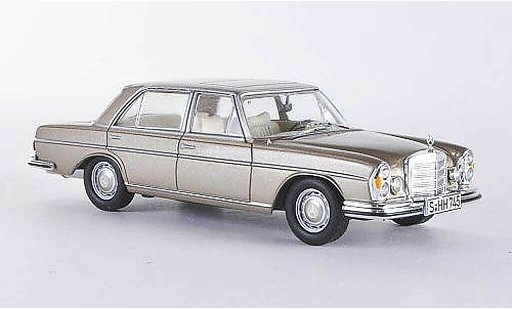 Mercedes 300 6.3 1/43 WhiteBox (W109) beige 1968 coche miniatura