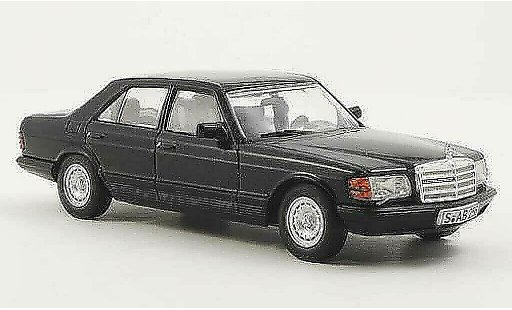 Mercedes 500 Base 1/43 WhiteBox (W126) negro 1979 coche miniatura