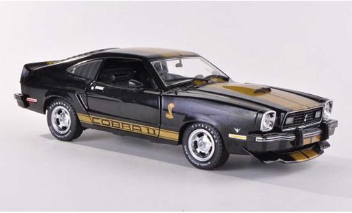 Ford Mustang Cobra II 1/18 Greenlight MKII negro/gold coche miniatura