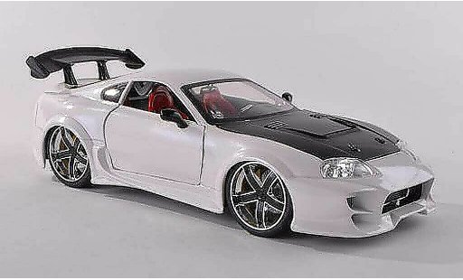 Toyota Supra Base 1/18 Jada Toys blanco/carbon coche miniatura