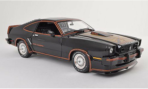 Ford Mustang King Cobra 1/18 Greenlight II negro/gris coche miniatura