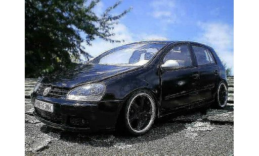Volkswagen Golf GTI 1/18 Burago men in negro 2 coche miniatura