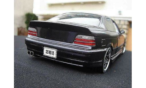 Bmw M3 coupe 1/18 Ut Models E36 preparation auto tuning 93 coche miniatura