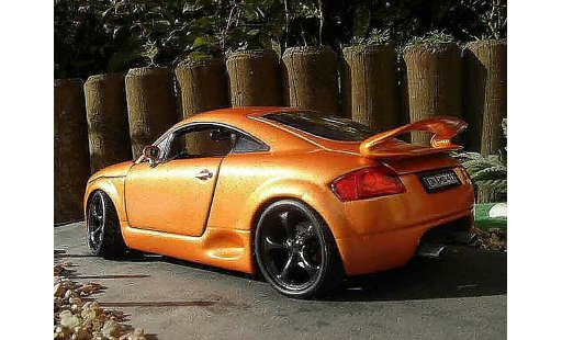 Audi TT coupe 1/18 Revell naranja tuning jantes techart coche miniatura