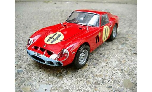 Ferrari 250 GTO 1963 1/18 Burago #11 coche miniatura