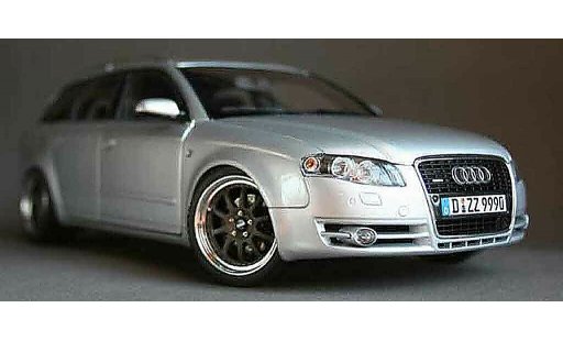 Audi A4 avant 1/18 Minichamps gris jantes 18 pouces gmp kinesis coche miniatura