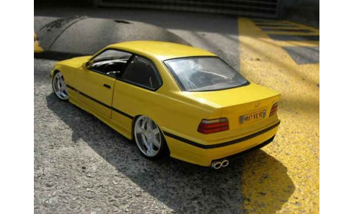 Bmw M3 coupe 1/18 Ut Models jaune E36 tuning coche miniatura