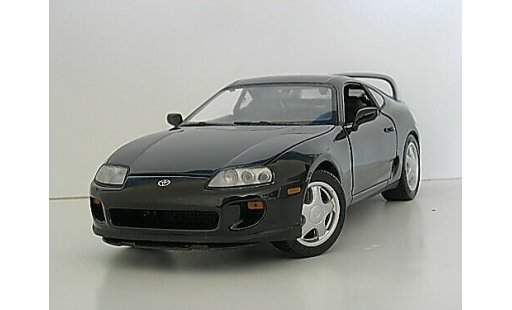 Toyota Supra Base 1/18 Kyosho negro coche miniatura