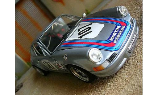 Porsche 911 RS 1/18 Universal Hobbies 2.7 martini coche miniatura