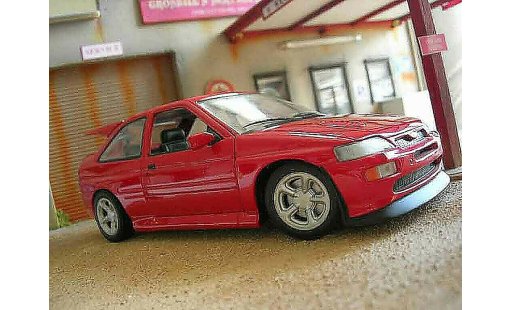 Ford Escort Cosworth 1/18 Ut Models rs rojo coche miniatura