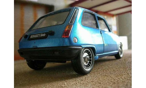 Renault 5 Alpine 1/18 Solido turbo coche miniatura