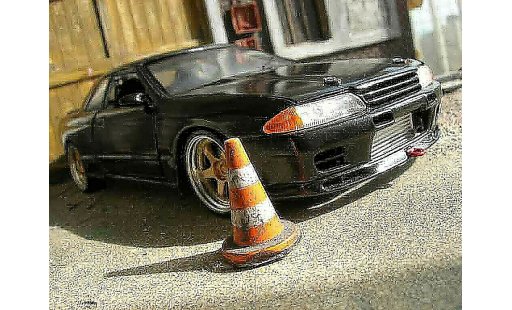 Nissan Skyline R32 1/18 Kyosho gtr tuning coche miniatura