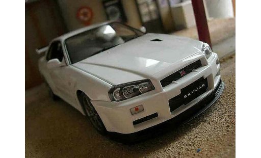 Nissan Skyline R34 1/18 Autoart gtr v-spec ii blanco coche miniatura