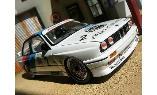 Bmw M3 coupe 1/18 Minichamps DTM E30 warsteiner coche miniatura