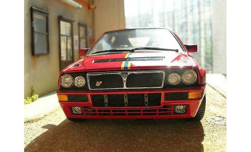 Lancia Delta HF Integrale 1/18 Kyosho evolution 2 collezione coche miniatura