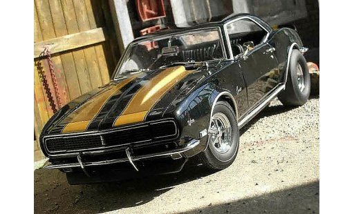 Chevrolet Camaro Z28 1/18 Exact Detail Replicas street stalkerz gris negro bandes dorees 1968 coche miniatura